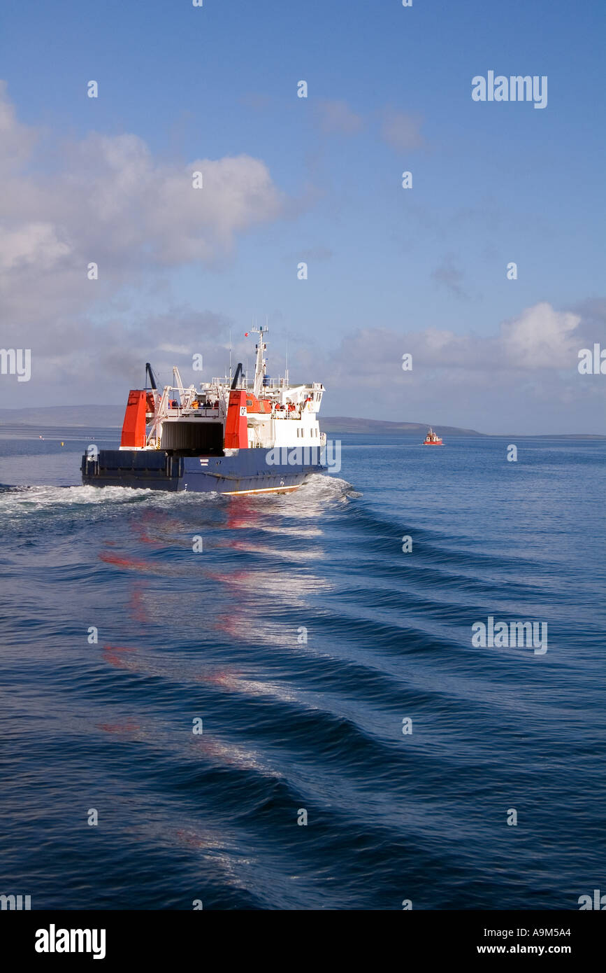 dh Varagen ORKNEY FERRIES UK Northern Isles ferry departing Kirkwall Stock Photo