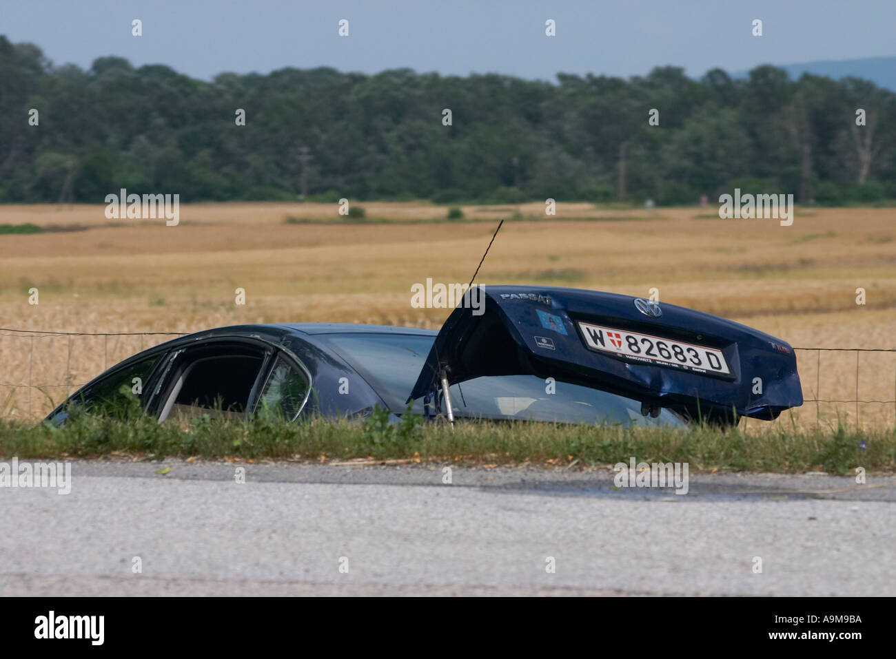 14+ Car In Ditch - JackieKezhen