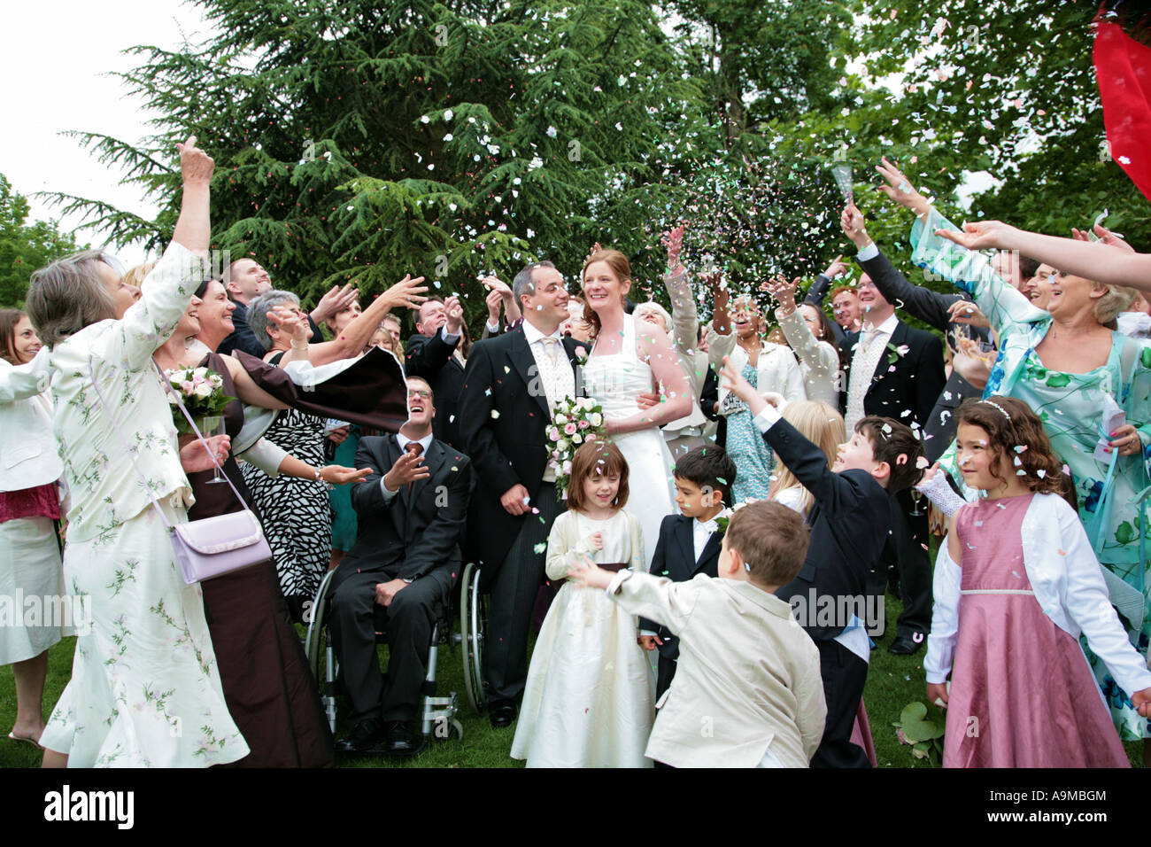 wedding day confetti Stock Photo Alamy