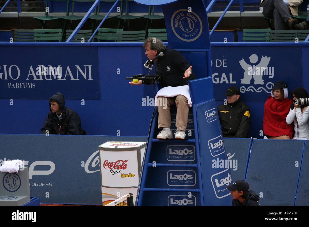 Estoril Open 2007 - Men's 1st round - Paul-Henri Mathieu vs Fernando Gonzalez Stock Photo