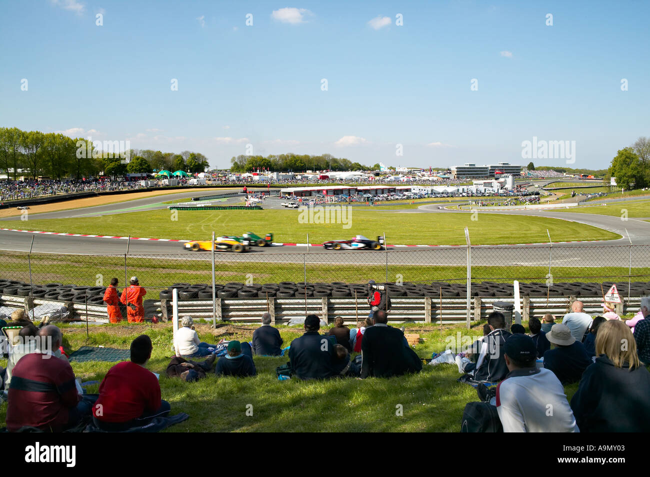 spectators at brands hatch race circuit kent england Stock Photo Alamy
