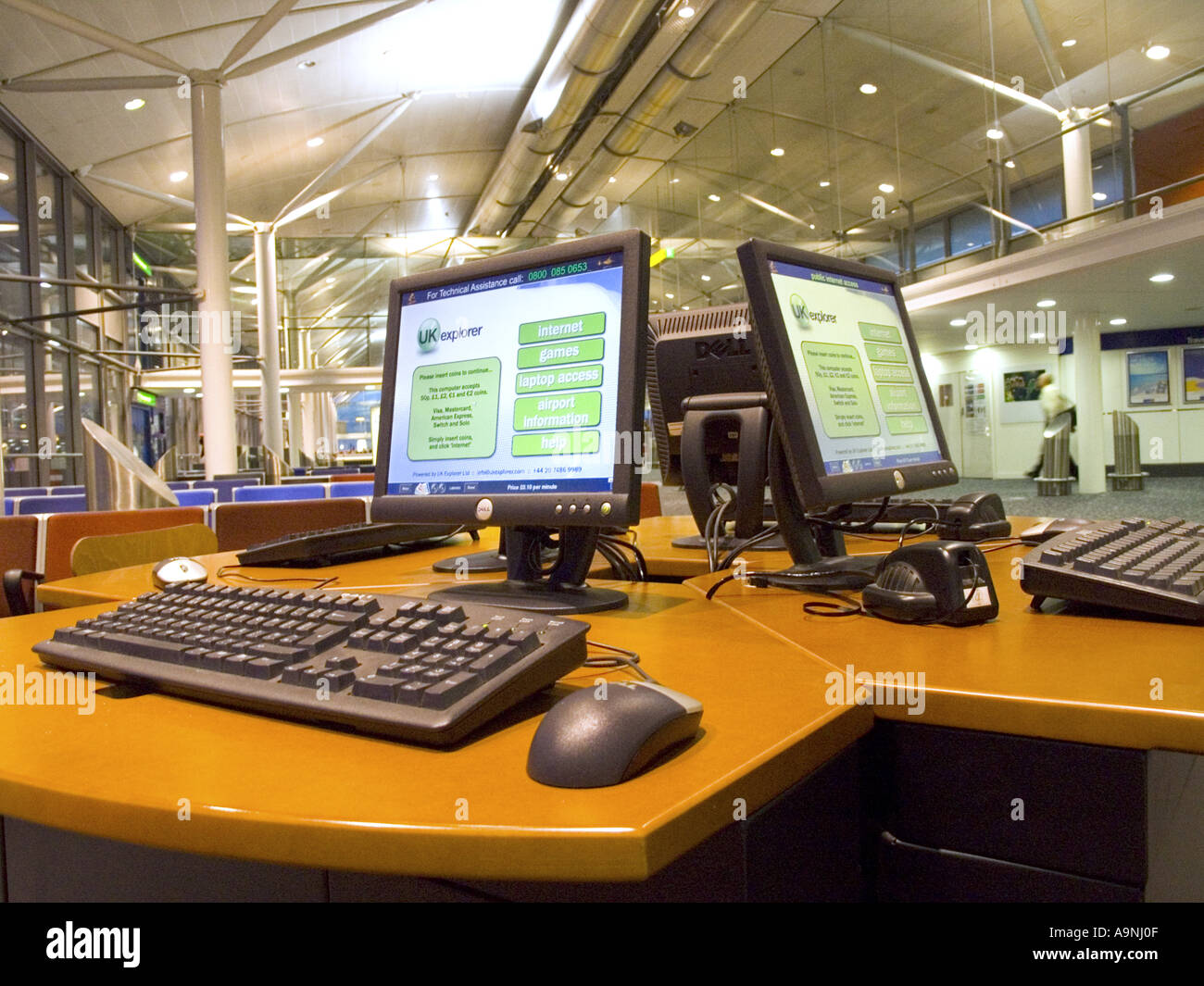 Heathrow connect service hi-res stock photography and images - Alamy