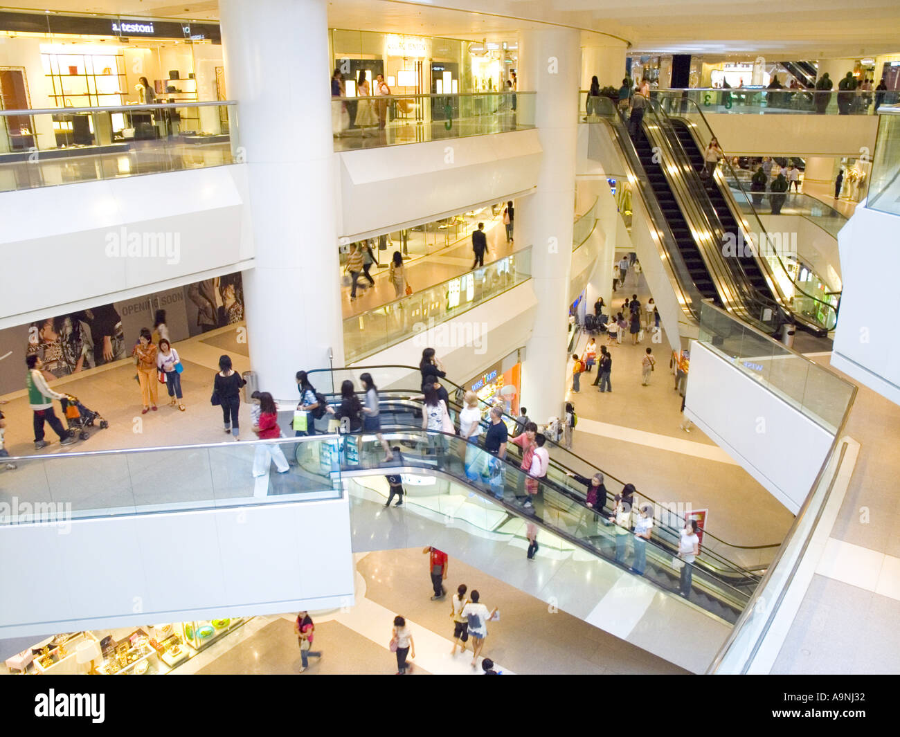 China Hong Kong Pacific Place shopping mall Stock Photo - Alamy