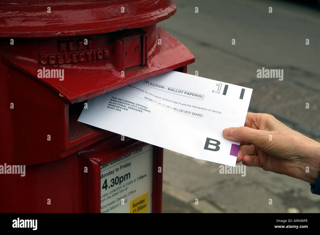 Prepaid envelope hi-res stock photography and images - Alamy