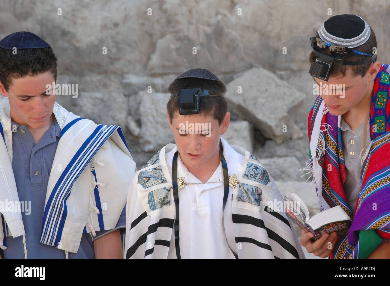 Bar Mitzvah at the Western Wall in Jerusalem Israel Stock Photo - Alamy