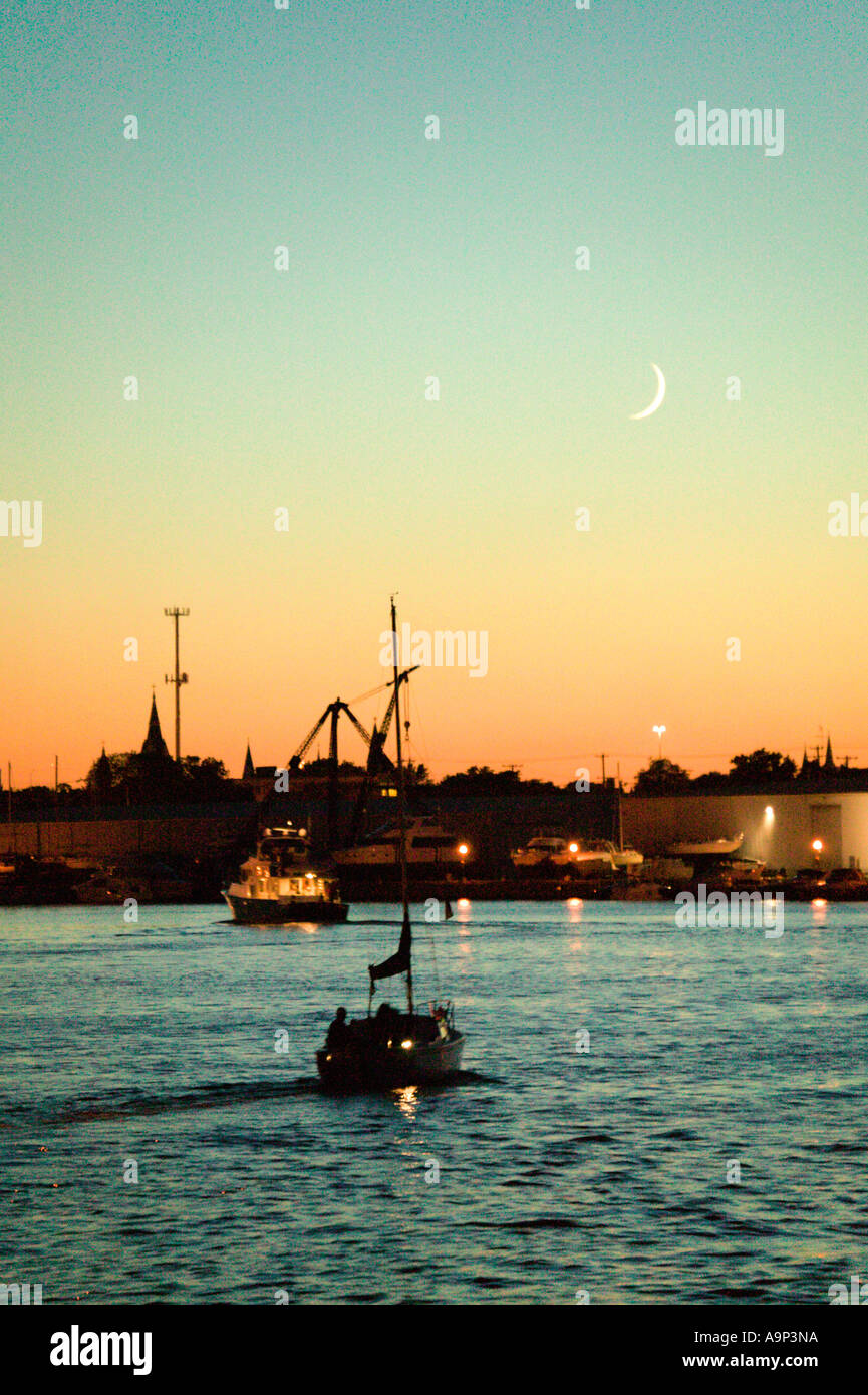 Boats entering harbor at sunset Milwaukee Wisconsin USA Stock Photo Alamy