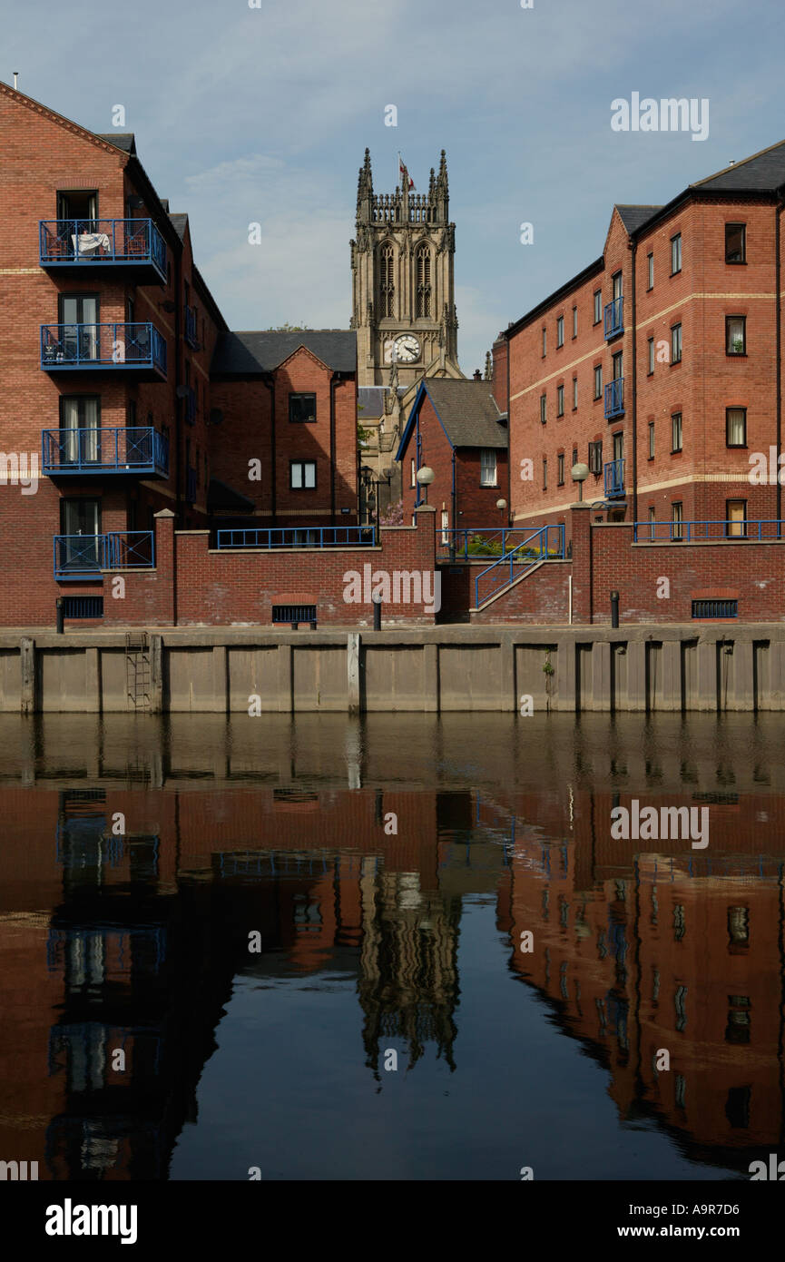 LUXURY APARTMENT DEVELOPMENT CLARENCE DOCK LEEDS YORKSHIRE ENGLAND