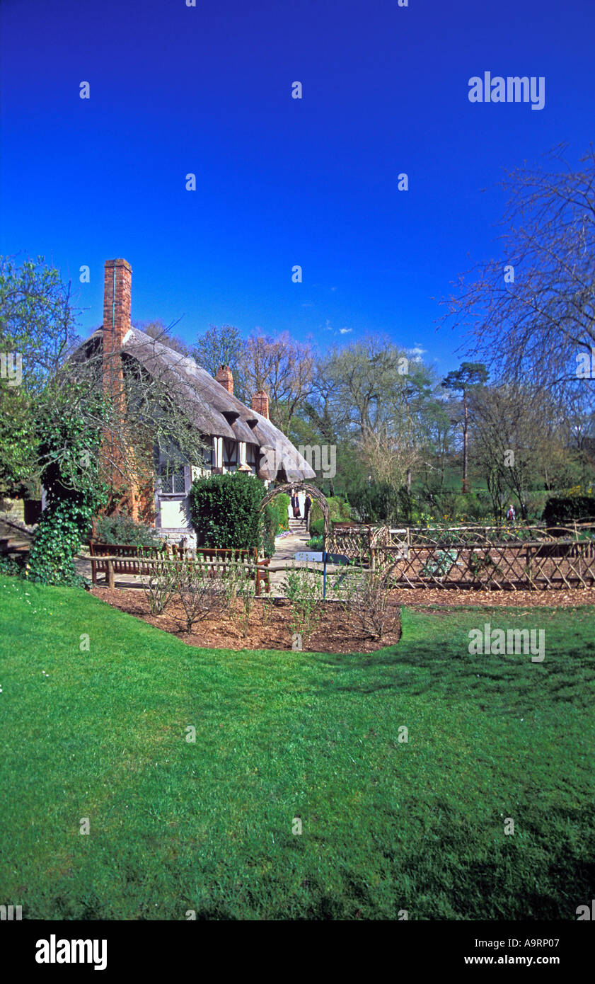 anne hathaway s cottage shottery Stock Photo Alamy
