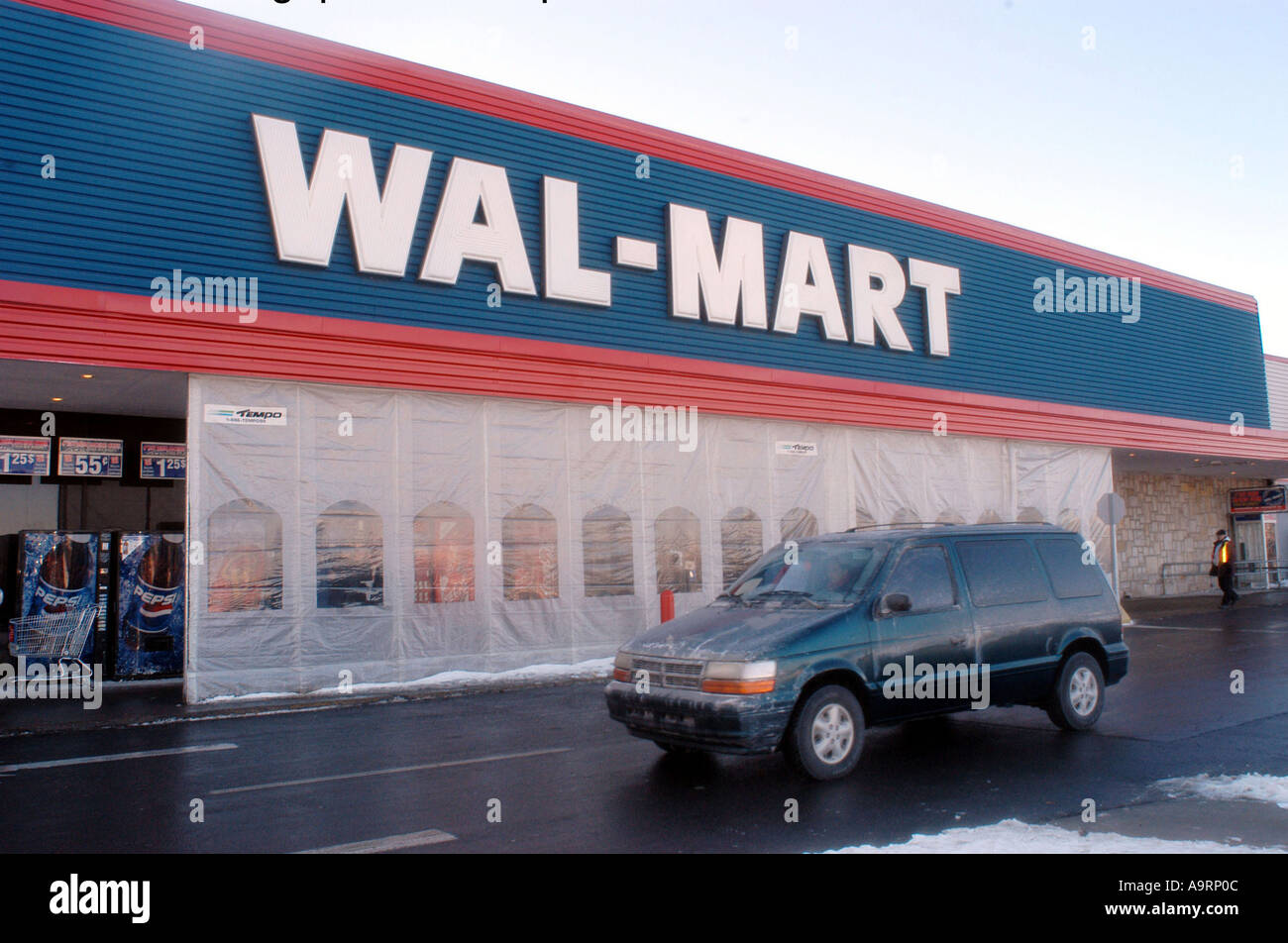 Wal Mart Stock Photos & Wal Mart Stock Images Alamy