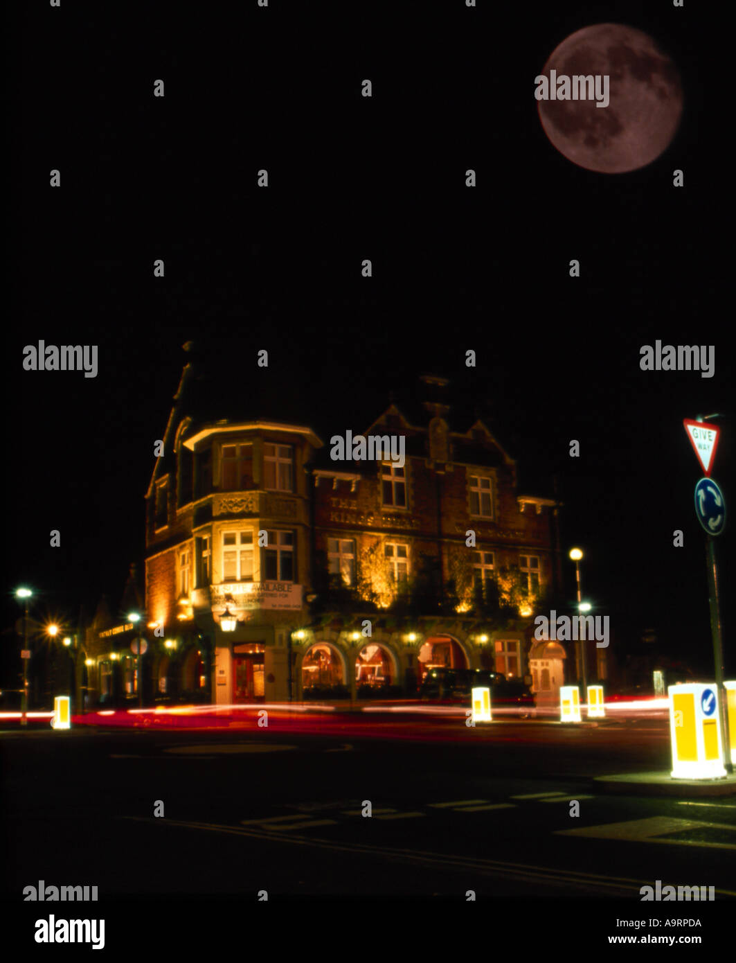 Kings head winchmore hill hires stock photography and images Alamy