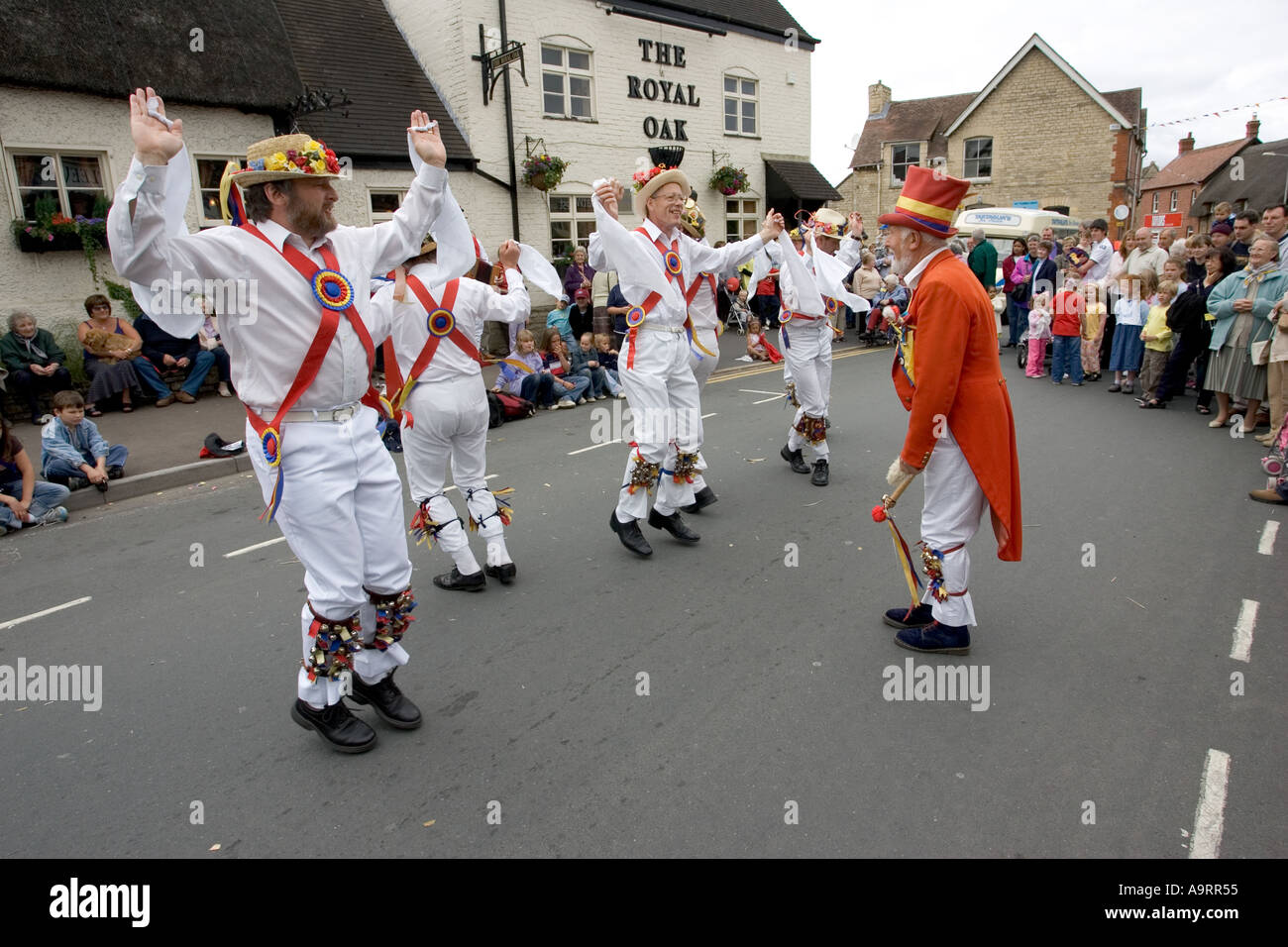 Crowds of men hires stock photography and images Alamy
