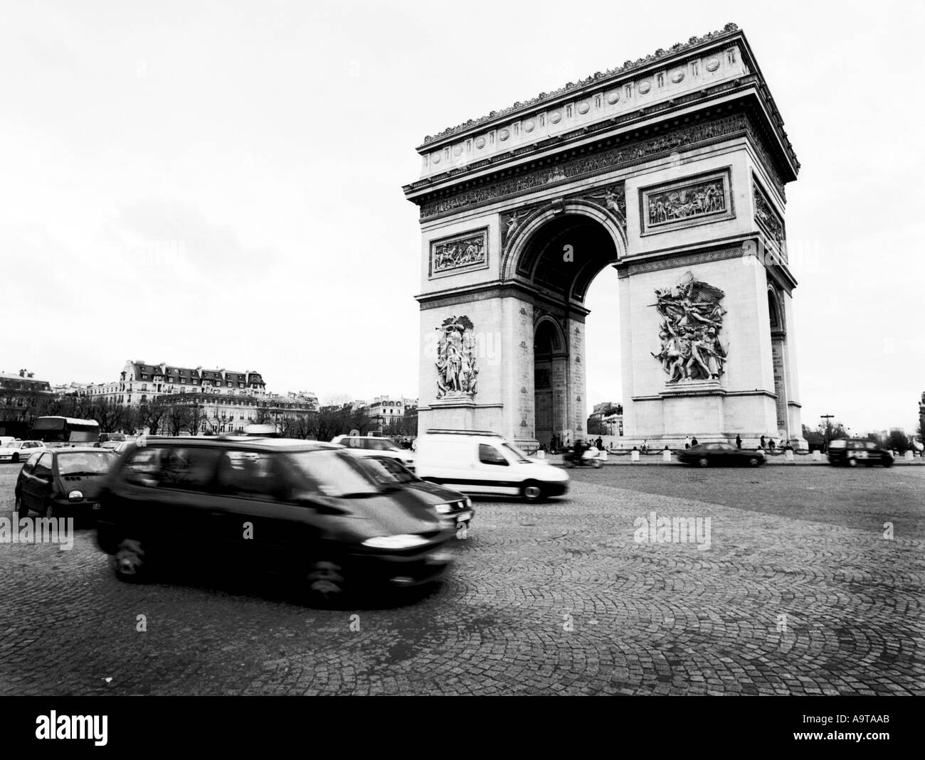 Arc de triomphe Black and White Stock Photos & Images - Alamy