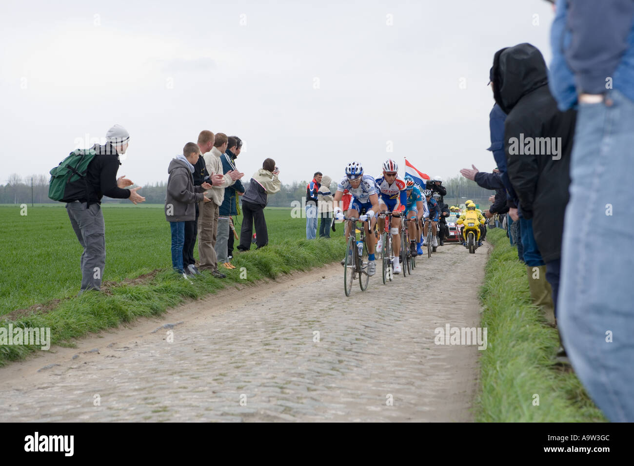 ParisRoubaix 2005 cycle race Stock Photo Alamy