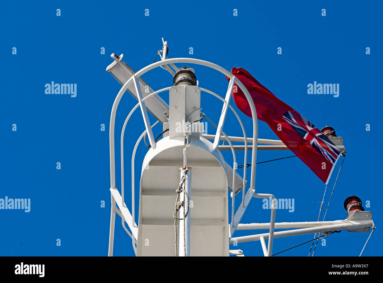 Ship mast, radar and flag Stock Photo - Alamy