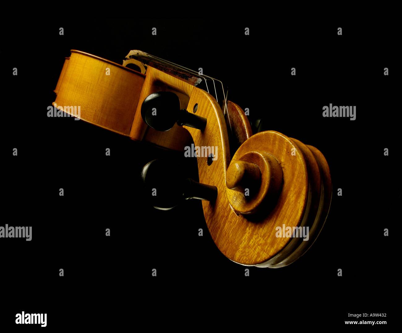 Close up cello peg box hires stock photography and images Alamy