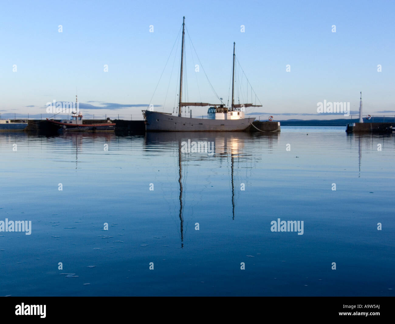 Avoch harbour moray firth scotland hi-res stock photography and images ...