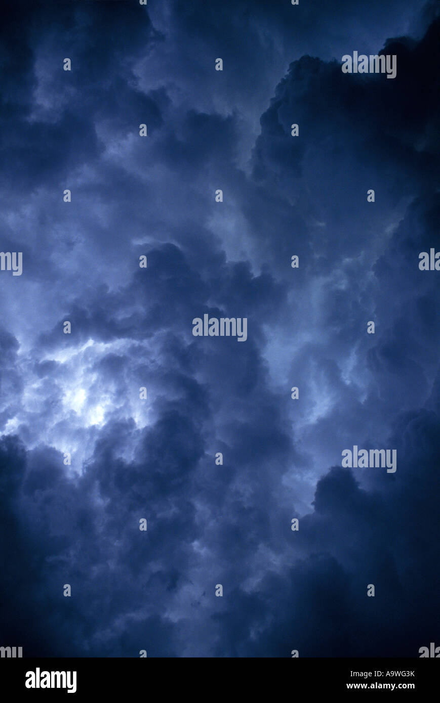 CLOUDSCAPE OF DARK GRAY BLACK BACKLIT STORM CLOUDS Stock Photo - Alamy