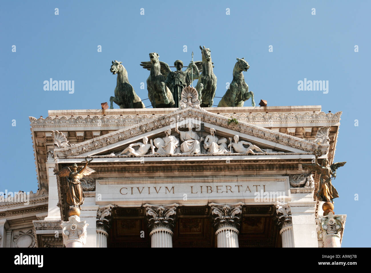 Goddess victoria riding on quadrigas hi-res stock photography and ...