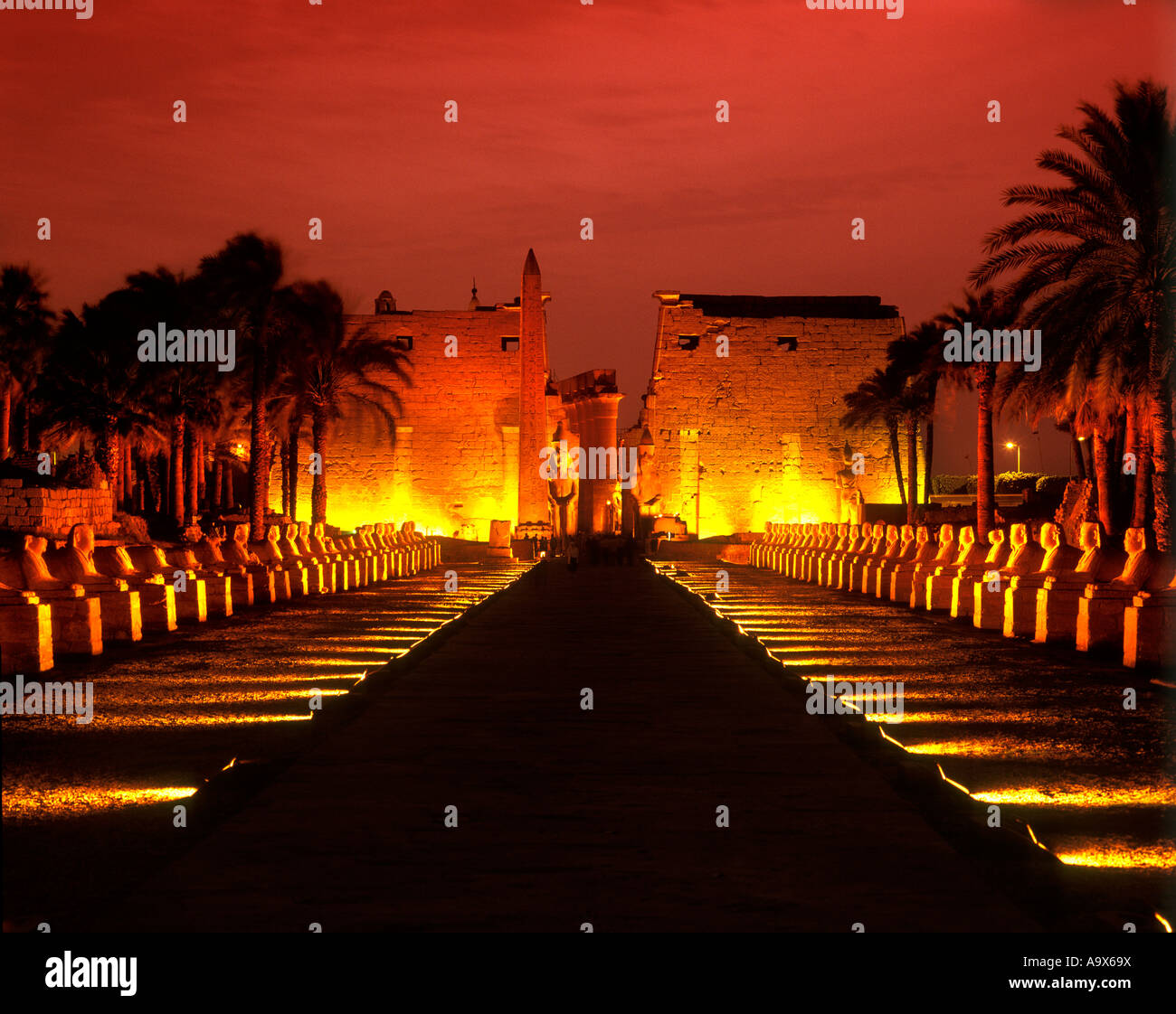 ENTRANCE PYLON TEMPLE OF LUXOR LUXOR RUINS EGYPT Stock Photo