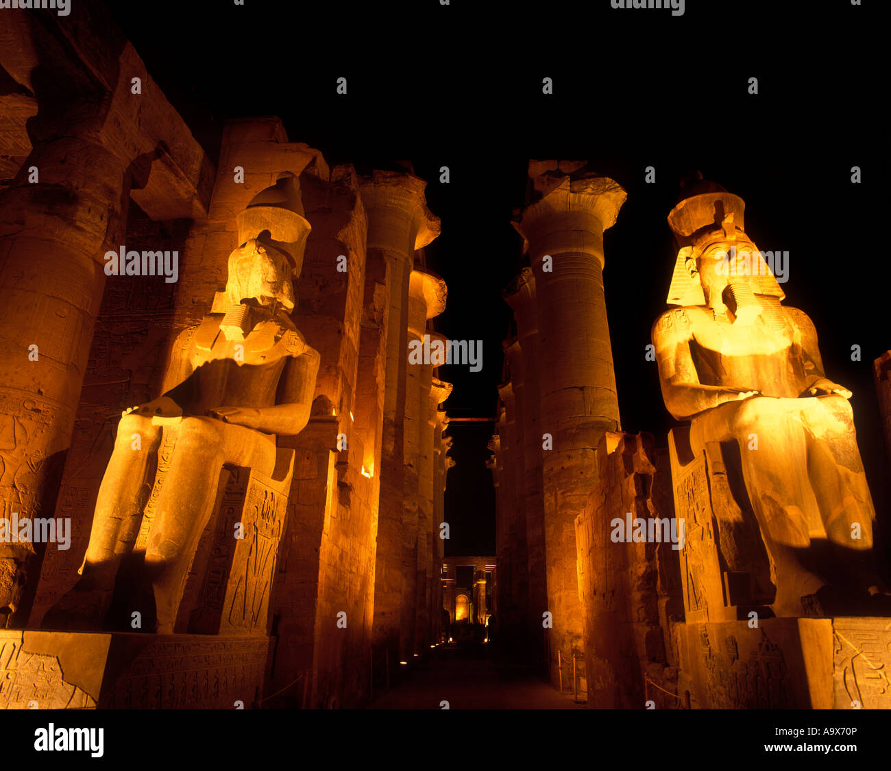 STATUES COURT OF RAMSES II TEMPLE OF LUXOR LUXOR RUINS EGYPT Stock ...