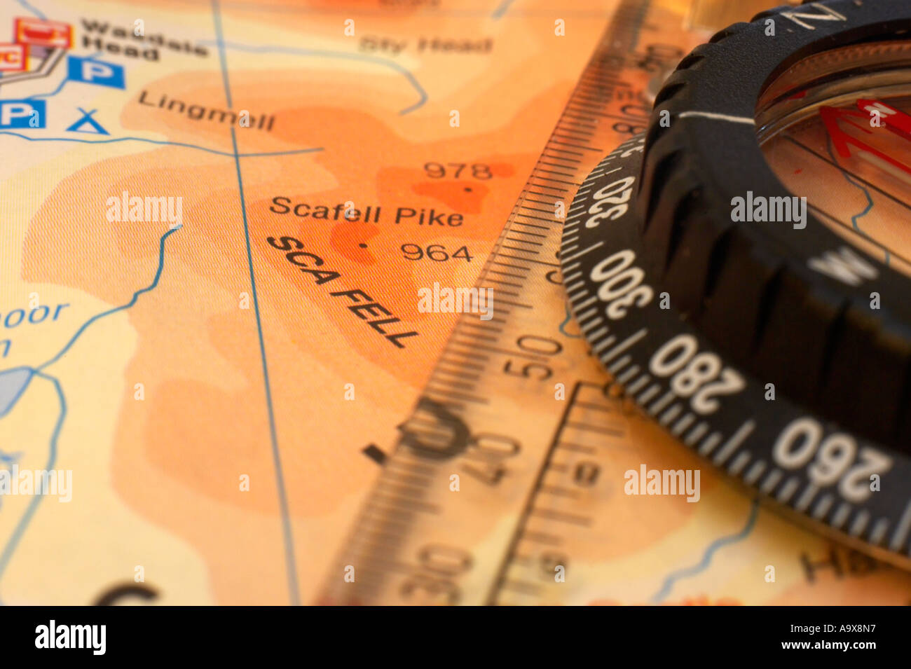 Grid compass hires stock photography and images Alamy