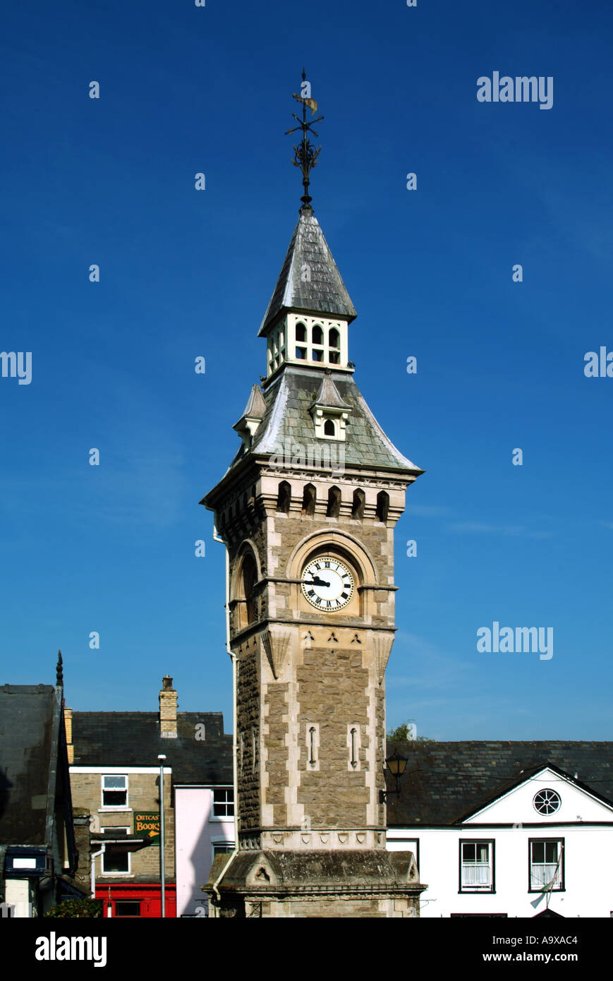 Circular section tower hi-res stock photography and images - Alamy