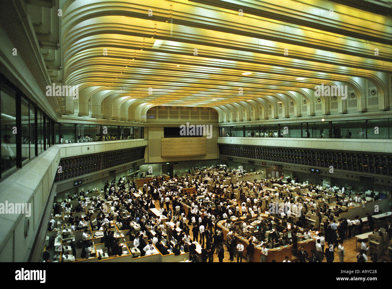 Tokyo Stock Exchange Trading Floor In Japan Stock Photo 2325543 Alamy tokyo-stock-exchange-trading-floor-in-japan-stock-photo-2325543-alamy
