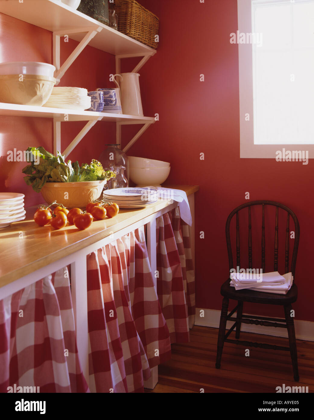 red gingham kitchen Stock Photo Alamy