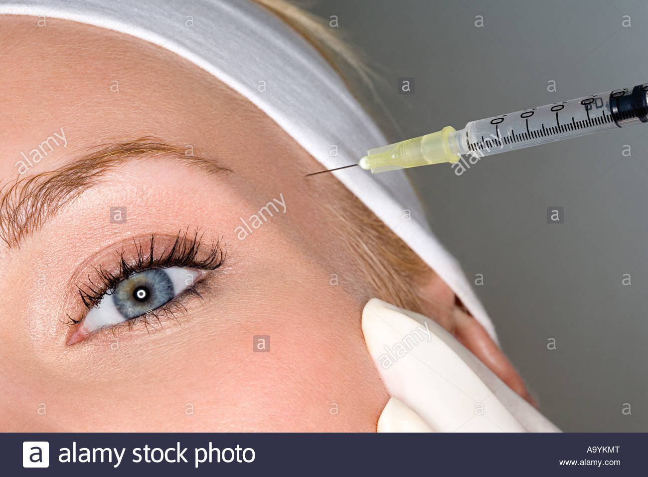Needle Injection Stock Photos & Needle Injection Stock Images Alamy