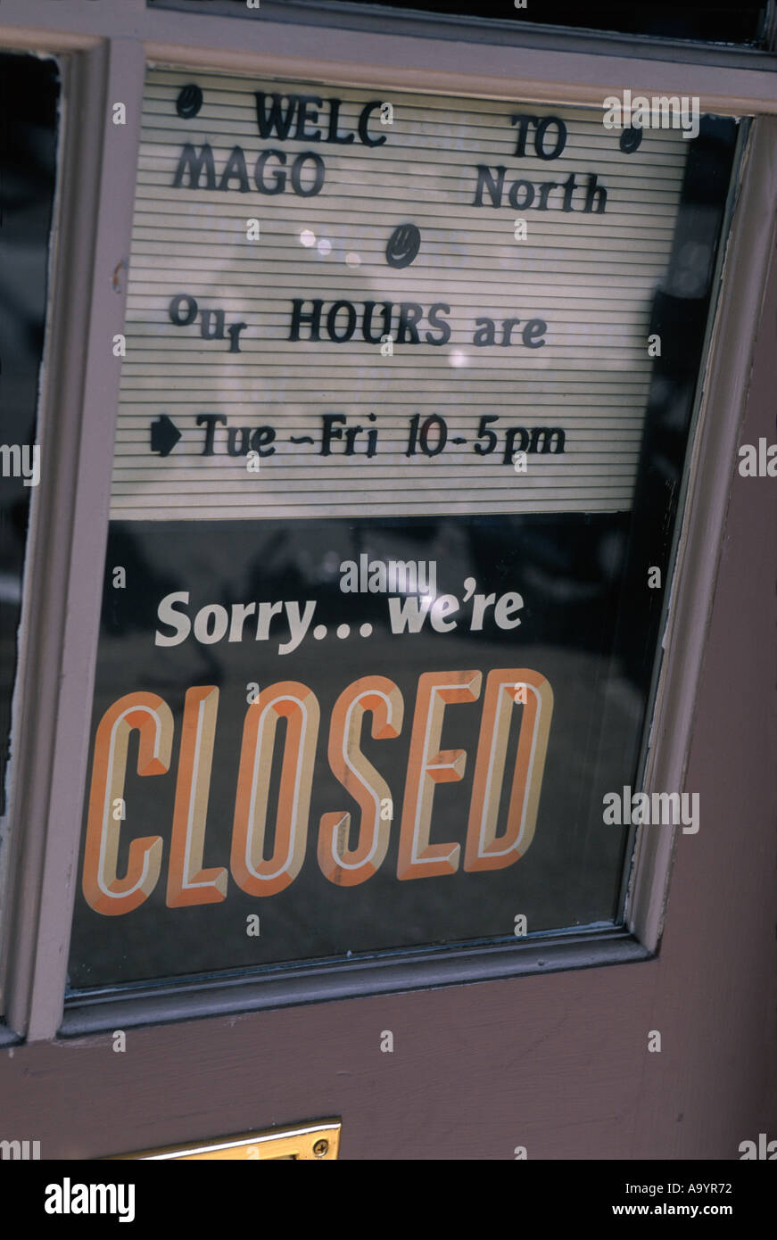 Store apology hi-res stock photography and images - Alamy