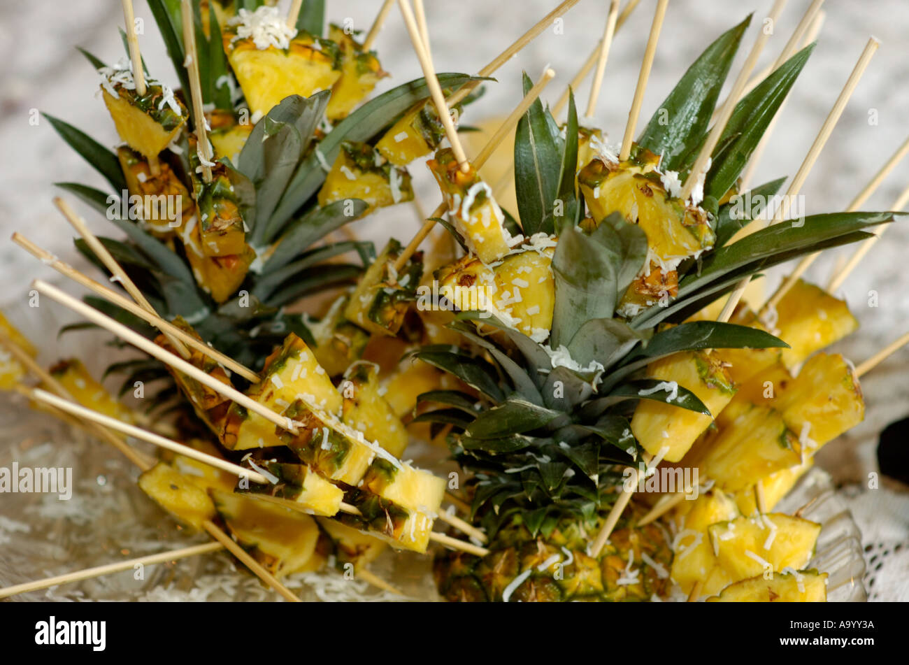 Pineapple centerpiece hi-res stock photography and images - Alamy