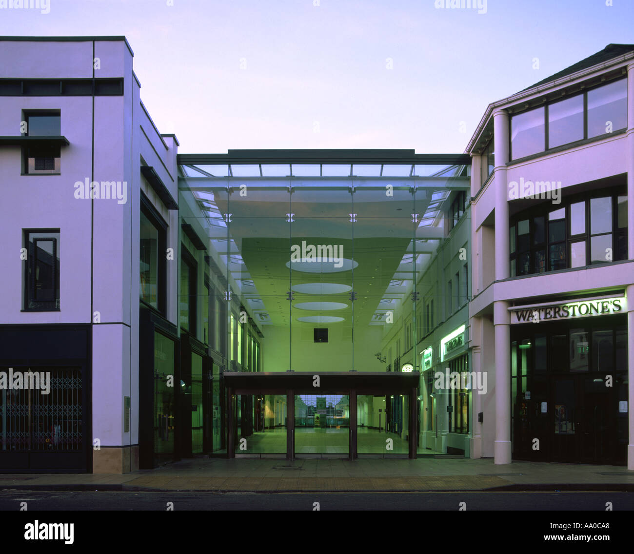 Royal Priors shopping centre, Leamington Spa Stock Photo Alamy