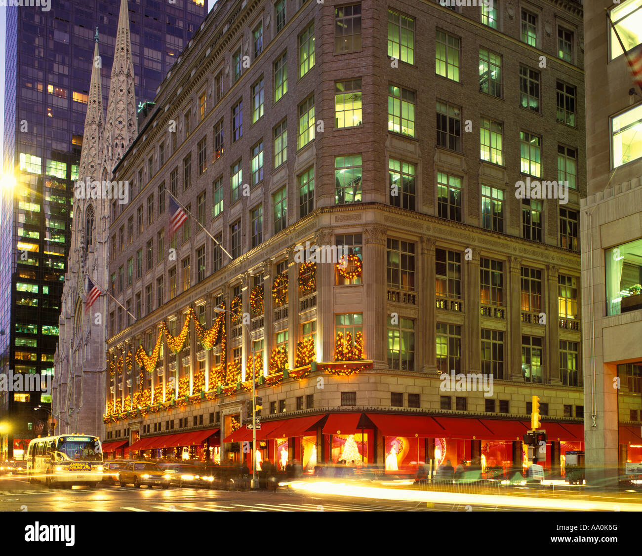 Saks Fifth Avenue in Manhattan, New York City, USA Stock Photo - Alamy