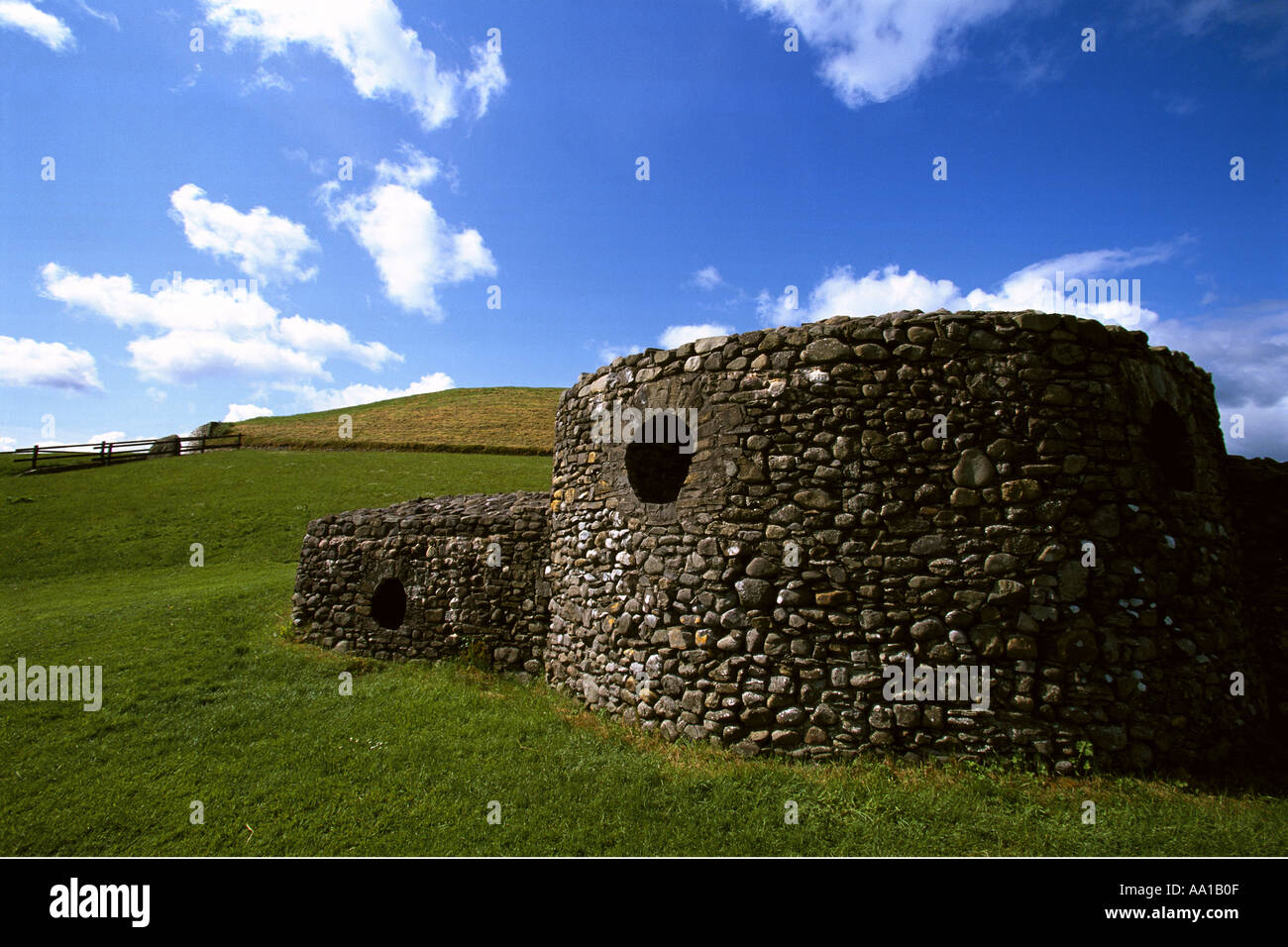 Ireland Co Meath Boyne Valley NewGrange Stock Photo Alamy