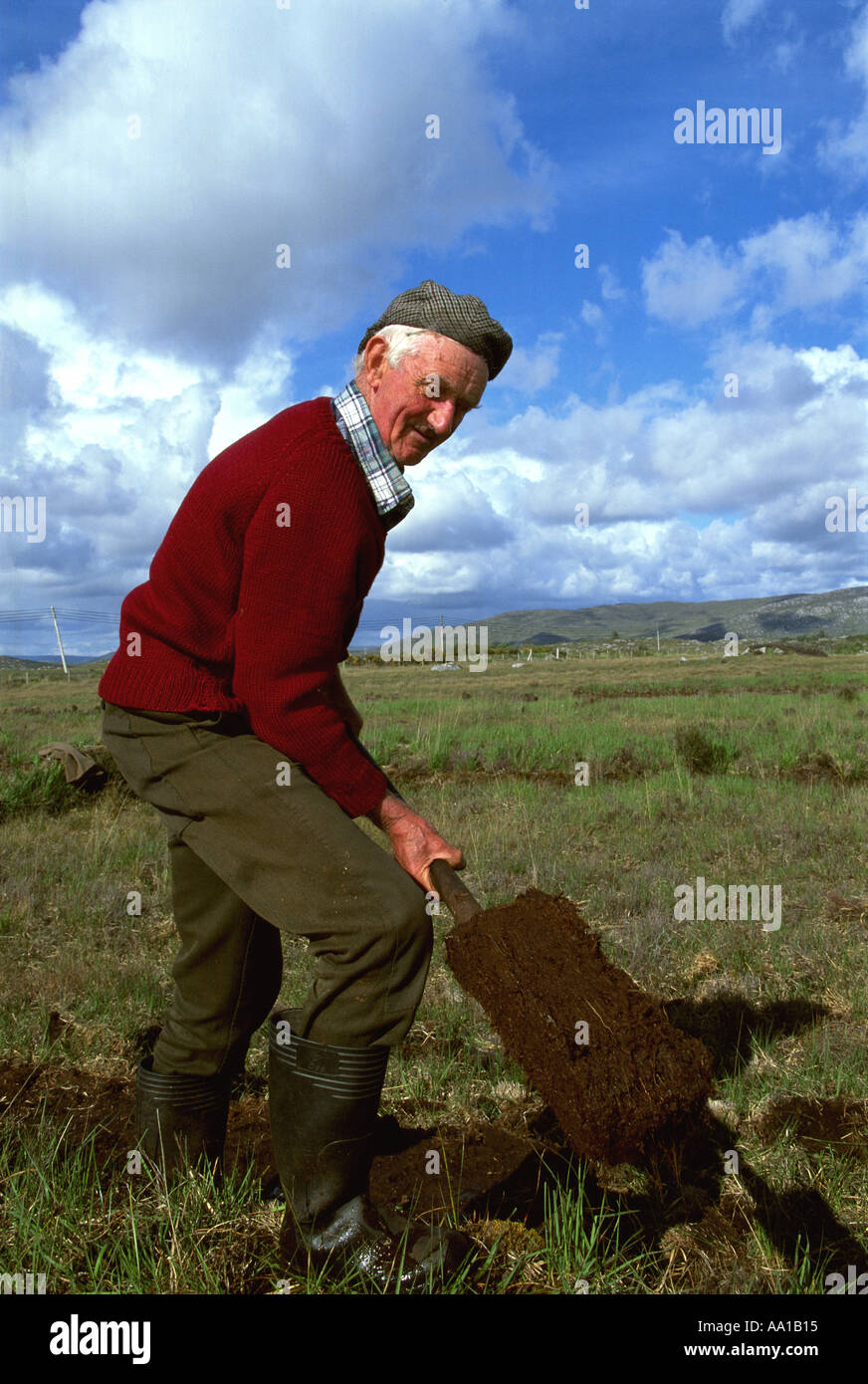 Ireland Connemara Manual Cutting of Peat Stock Photo Alamy