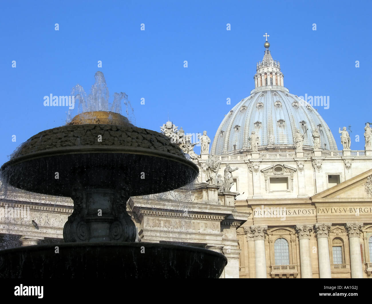 Saint peter square on hi res stock photography and images Alamy