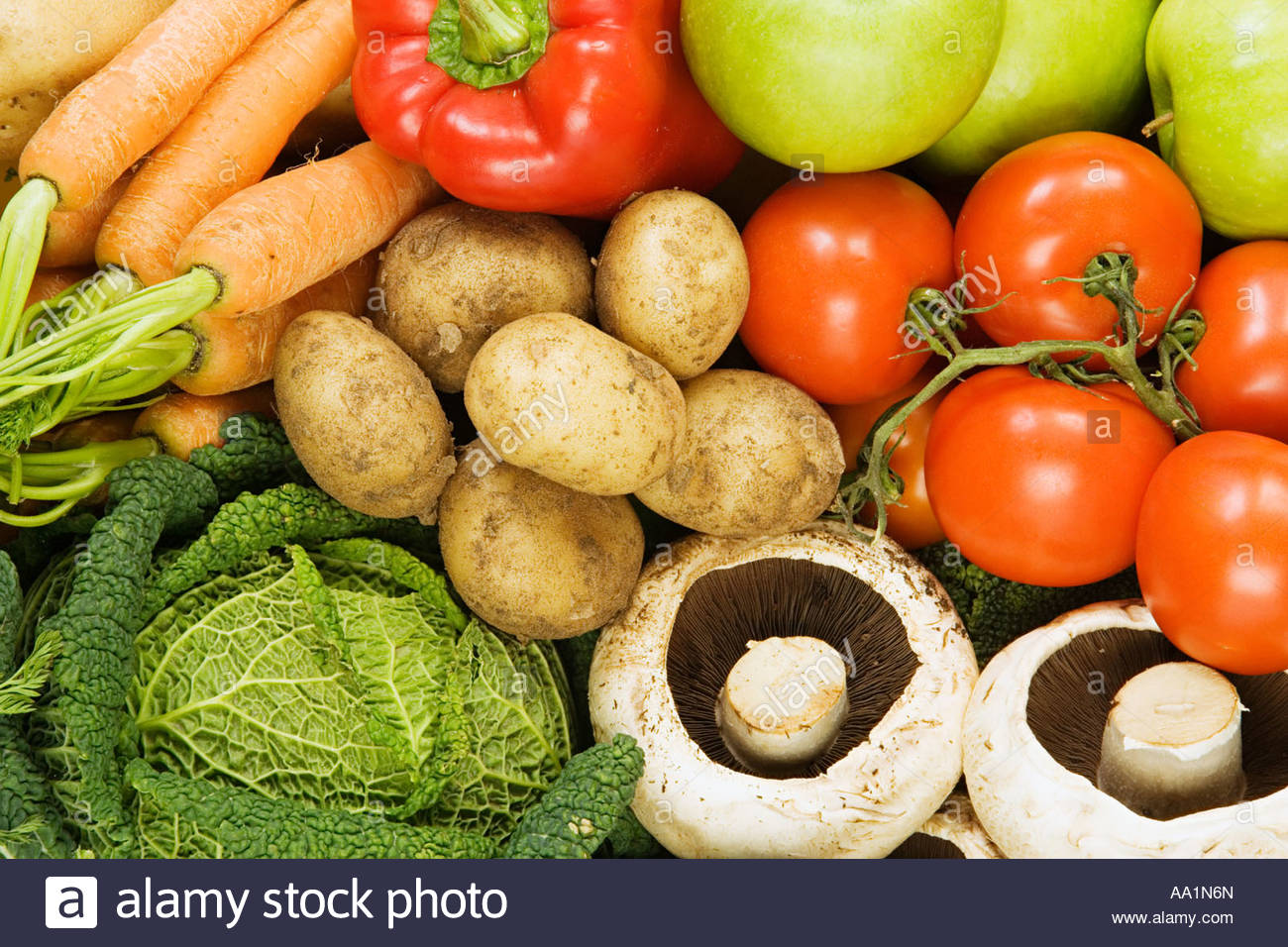 Piles Of Fruit Vegetables Stock Photos & Piles Of Fruit Vegetables