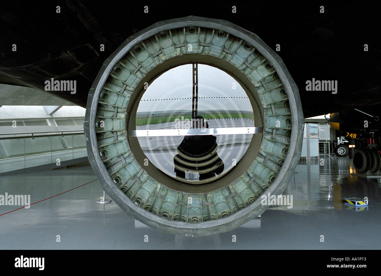 Sr 71 blackbird jet hi-res stock photography and images - Alamy