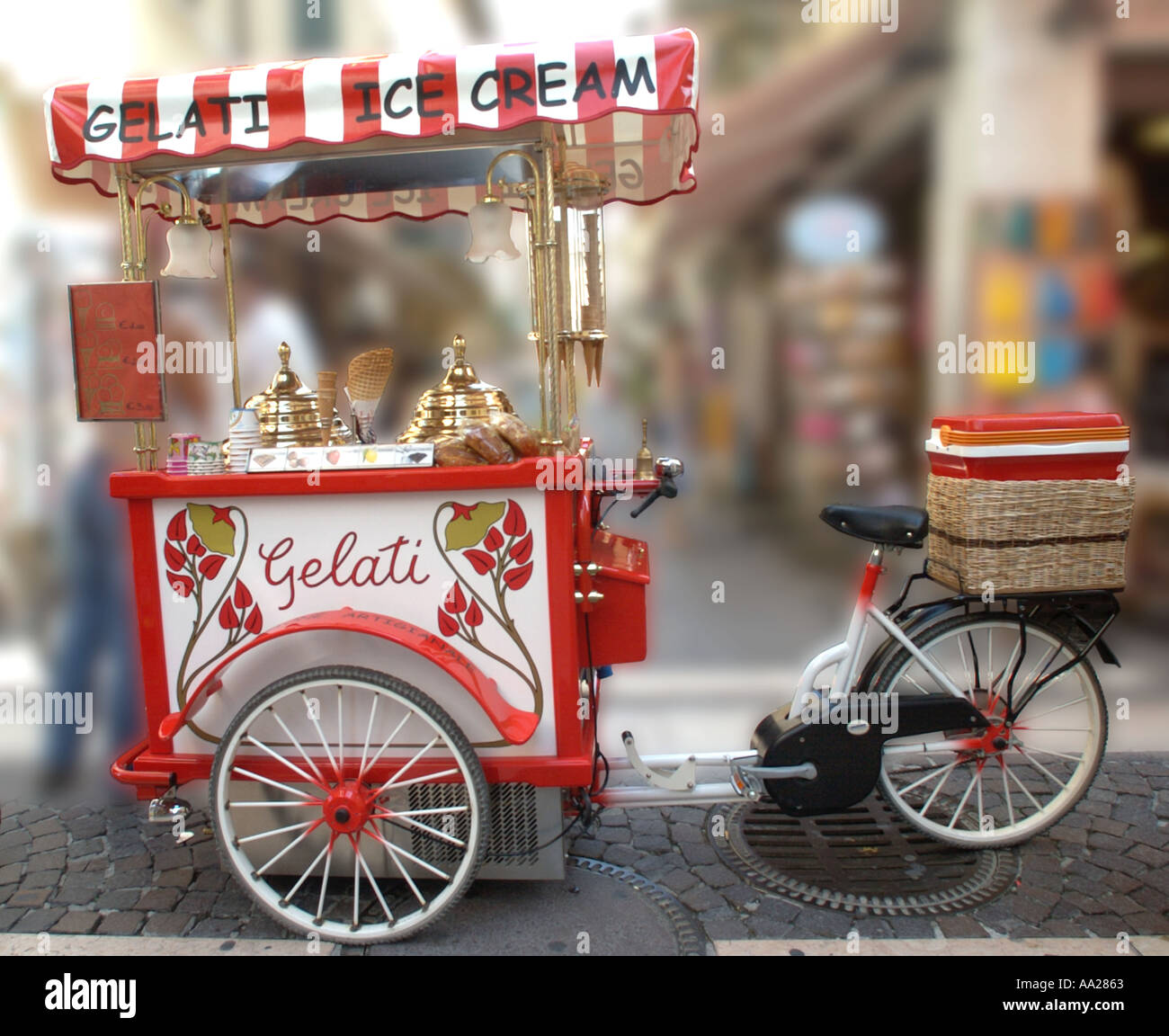 Ice Cream seller's tricycle, Bardolino, Lake Garda, Italy Stock Photo
