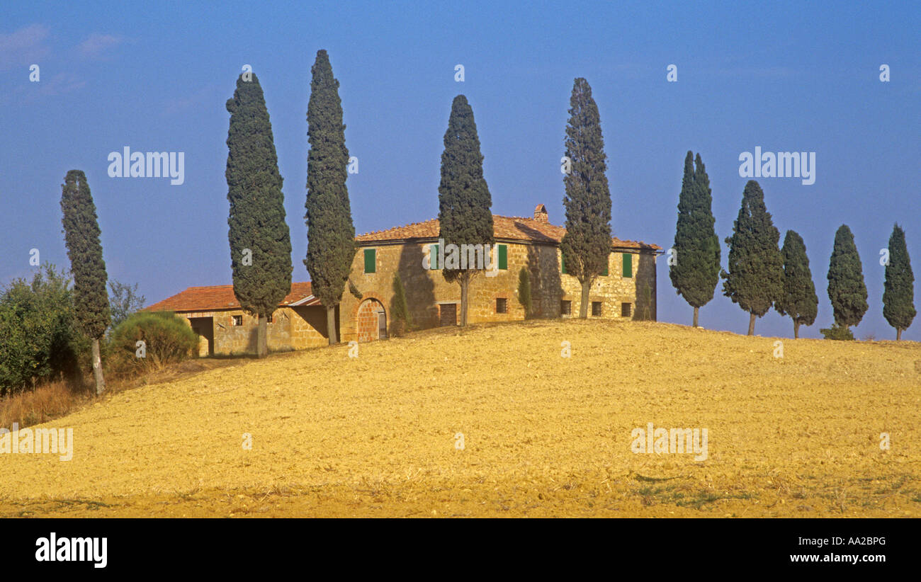 Picture of Tuscany hilltop villa italy hi-res stock photography and images - Alamy