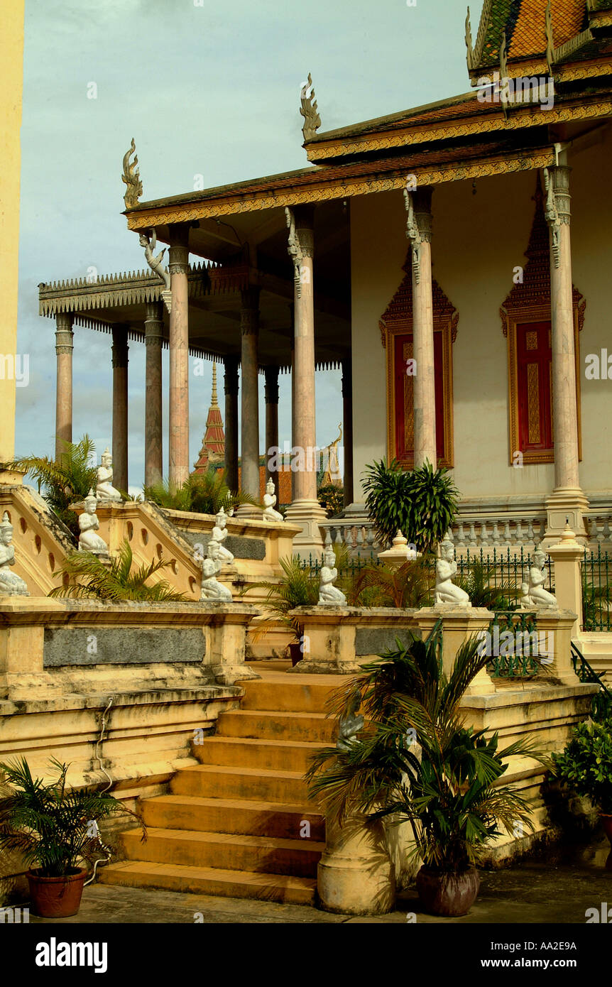 Silver Pagoda, Phnom Penh Stock Photo Alamy