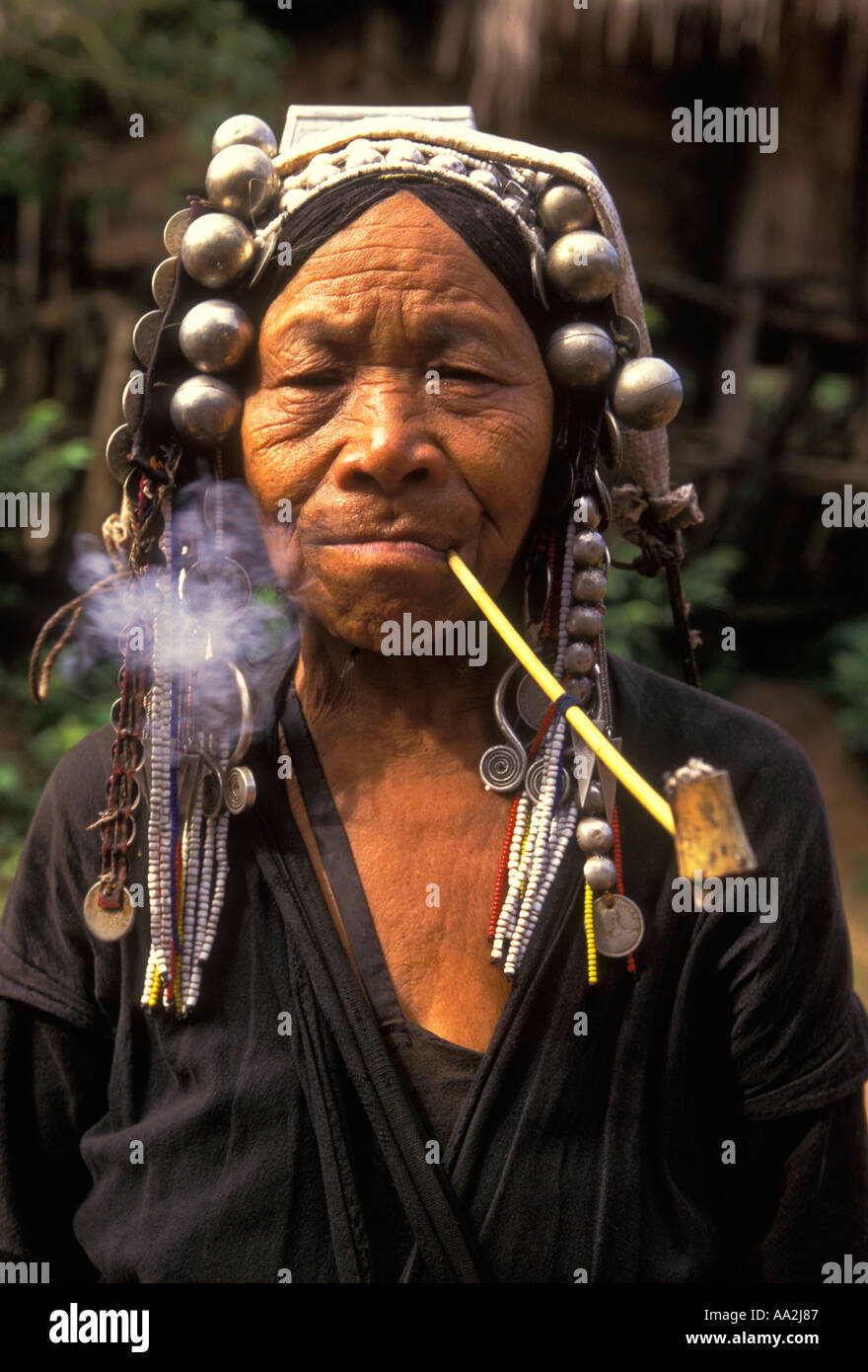 Ahka hill tribe woman hi-res stock photography and images - Alamy