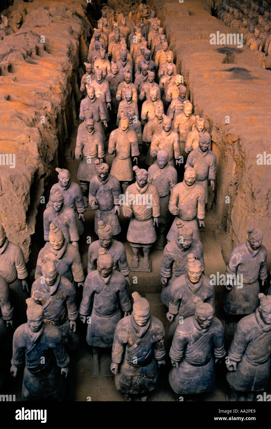 Terracotta Army, Terracotta Warriors, lifesize statues, funerary art
