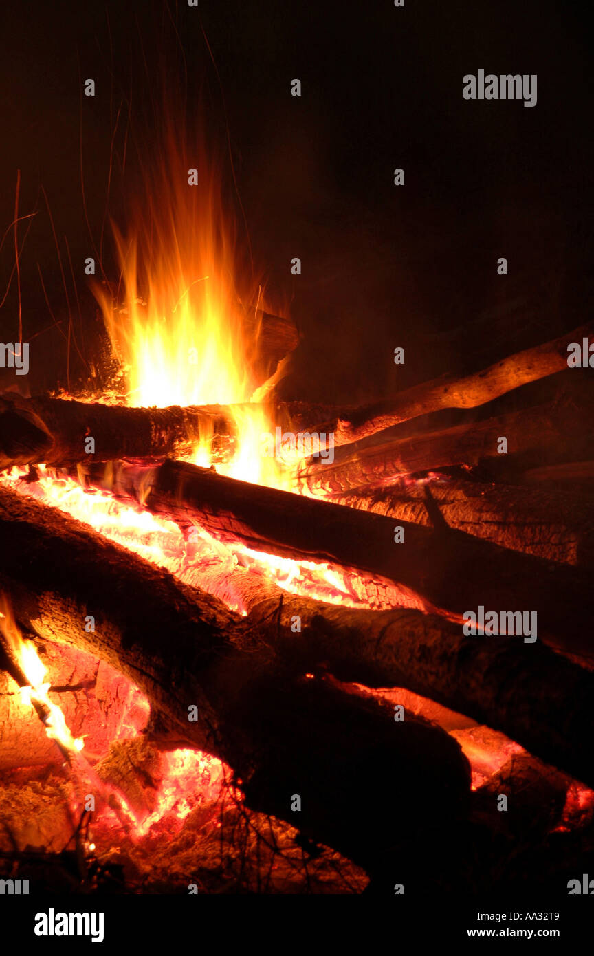 Burning hot carbons hi-res stock photography and images - Alamy