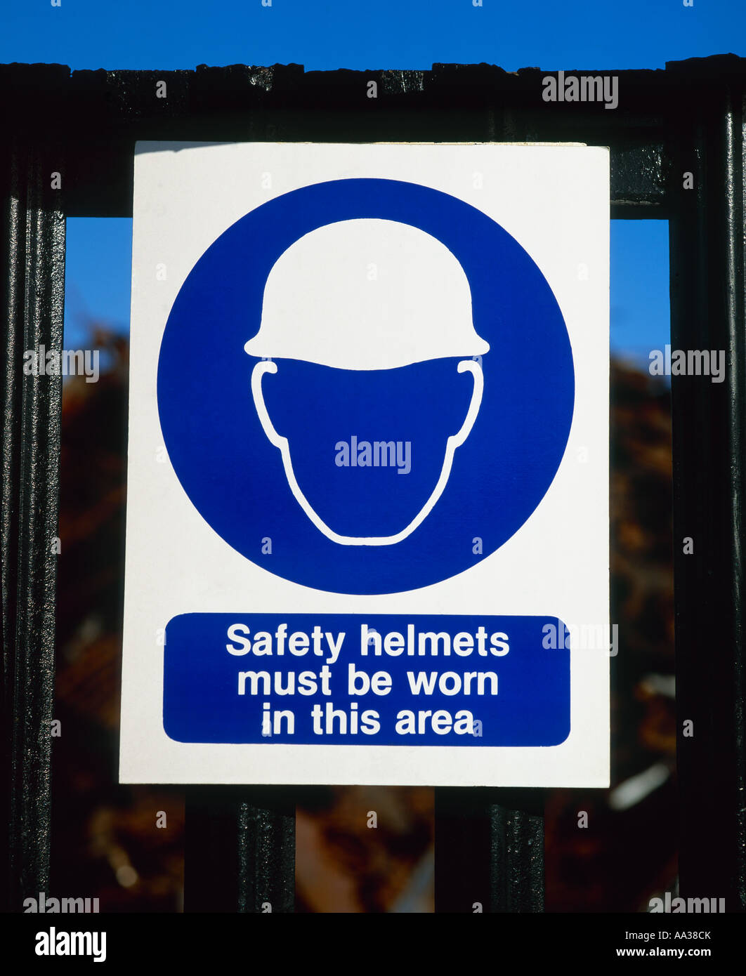 Safety helmet sign hi-res stock photography and images - Alamy