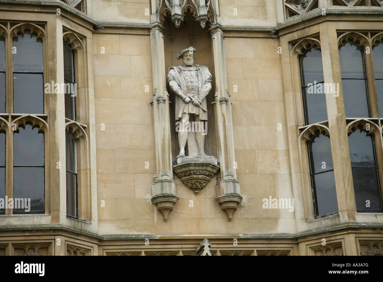A statue oh henry v111 8th on kings colledge in cambridge england Stock Photo