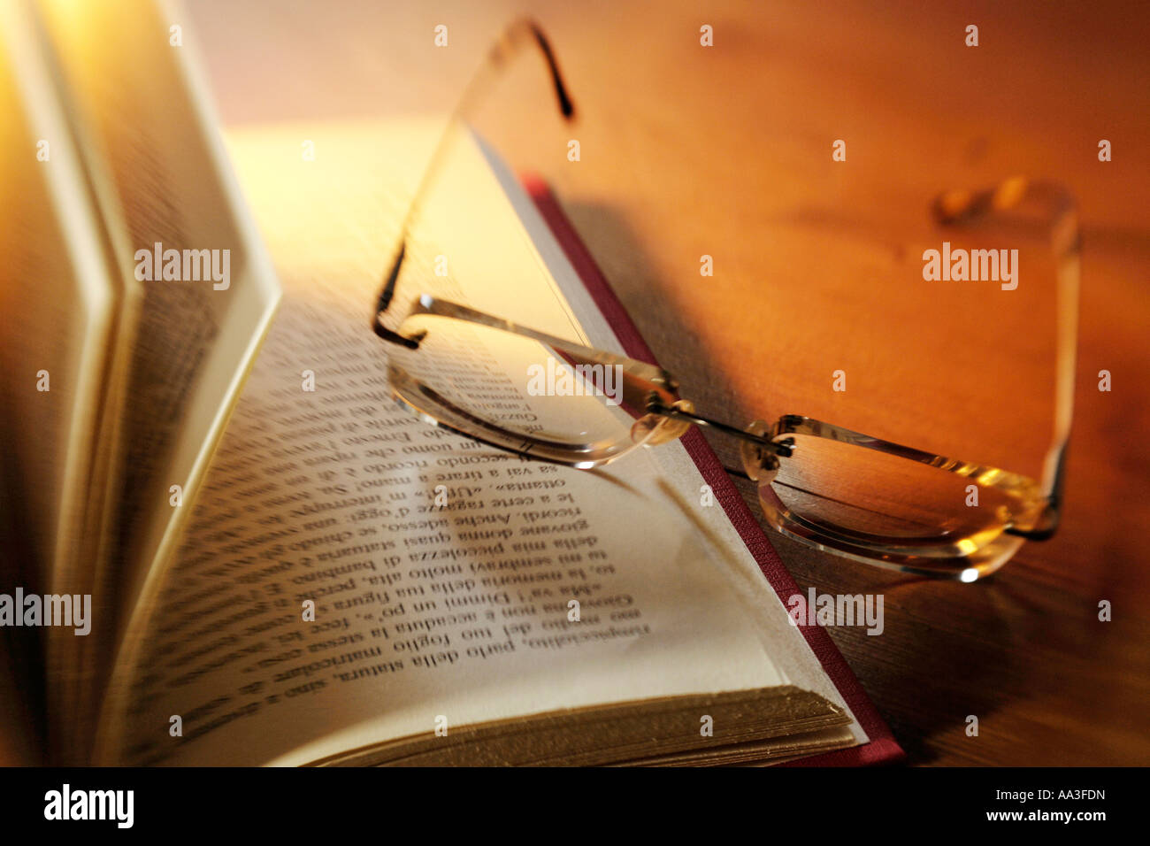 book and spectacles Stock Photo - Alamy