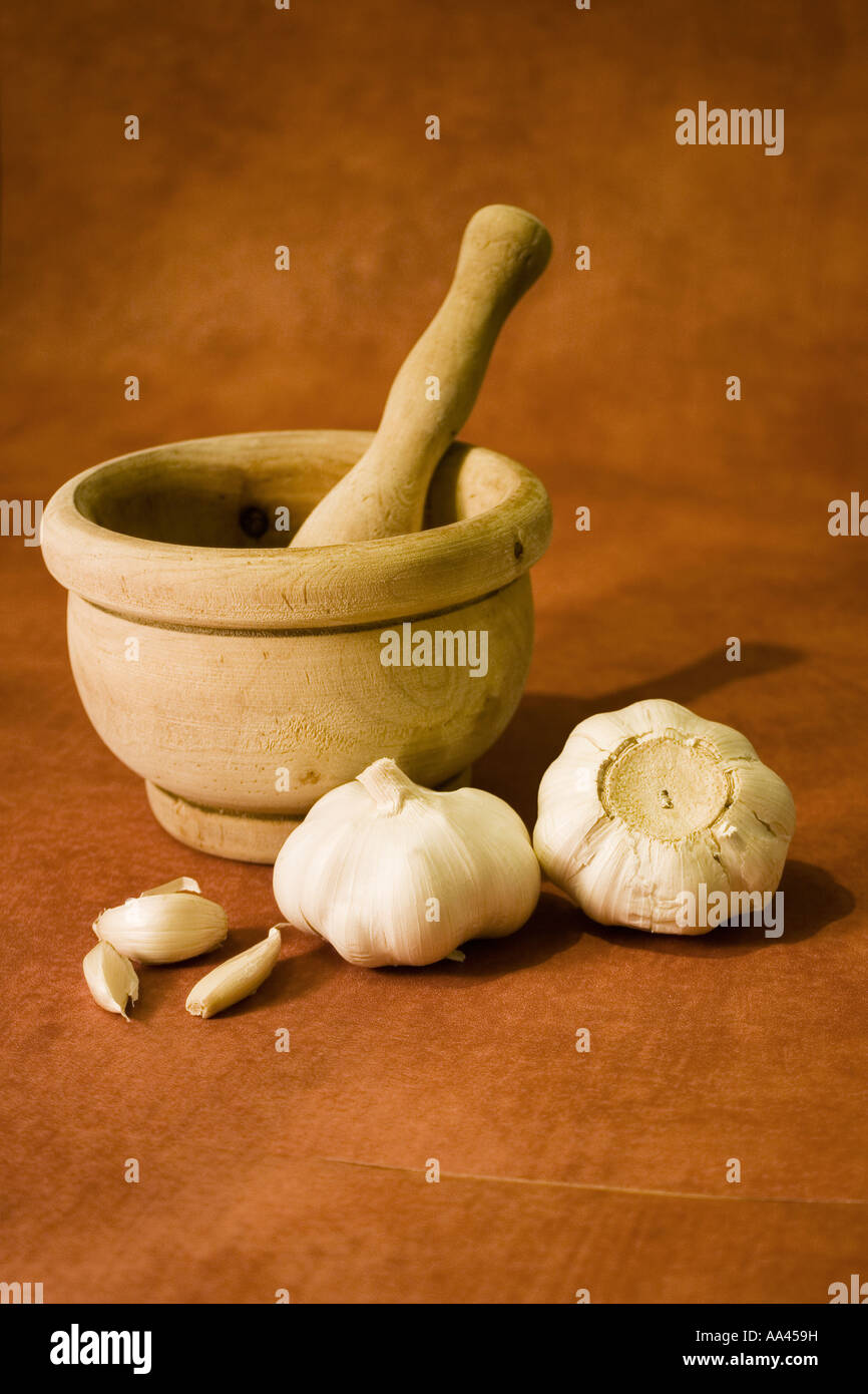 Pestel garlic hires stock photography and images Alamy