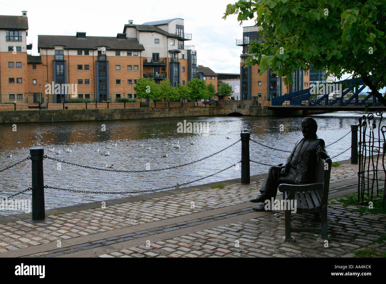 leith waterway statue by waterfornt edinburgh regeneration area scotland uk gb Stock Photo Alamy