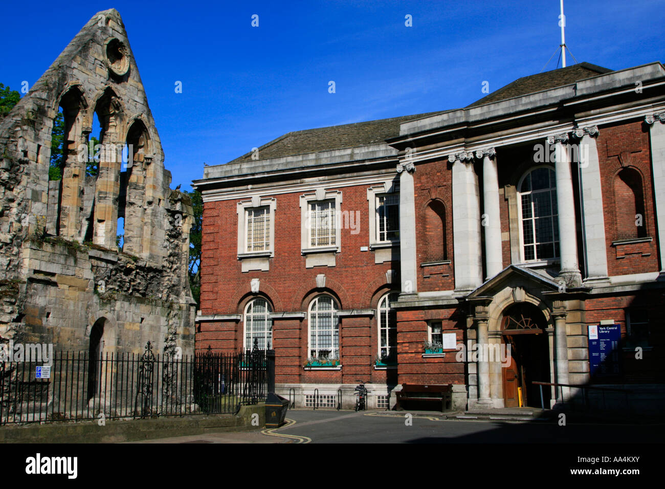 york central library adjacent to city ruins great britain Stock Photo